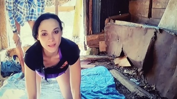 Fiatal milf feleség a afroamerikai brokira bukik Thumb