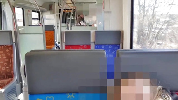 Huncut amatőr cicus a csihuhun cumizza a csávója pindúr péniszét Thumb